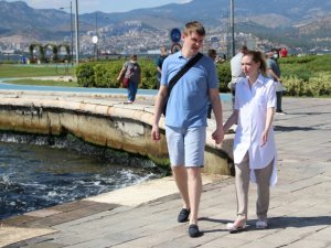 Ukraynalı genç kadın, tedavi için Türkiye’yi seçti