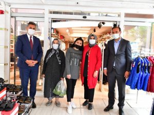 Mamak Belediye Başkanı Köse’den esnafa ziyaret