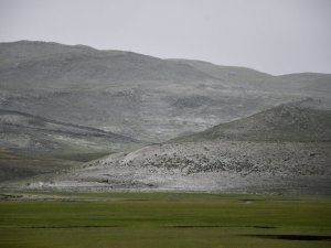 Ardahan beyaza büründü, herkes kar yağdı sandı