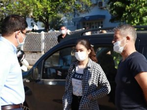 Başkan Özcan öğrencileri yalnız bırakmadı