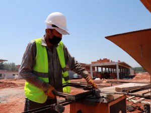 Sokak hayvanları bakım evi enerjisi güneşten sağlanacak