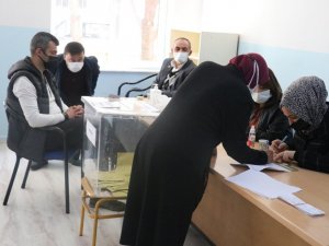 Bolu’da, 3 mahalle ve 3 köyde muhtarlık seçimi