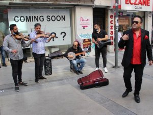 Türkücü olmak için hakimliği bırakmıştı