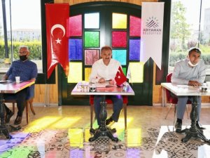 Başkan Kılınç, ekibiyle değerlendirme toplantısı yaptı