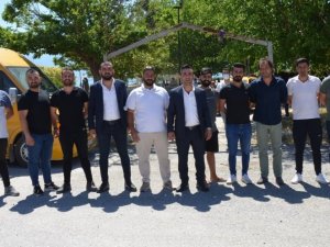 Denizköy’de muhtarlık amcandan yeğene geçti