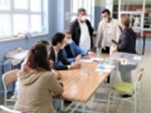 18 yaşında muhtar oldu