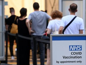 İngiltere’de son 24 saatte 5 bin 683 vaka