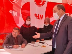 MHP standına yoğun ilgi