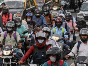 Hindistan’da vaka sayısı 63 gün sonra ilk kez 100 binin altında