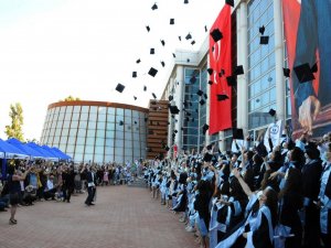 ADÜ Veteriner Fakültesi Mezuniyet ve Mesleki Yemin Töreni gerçekleşti