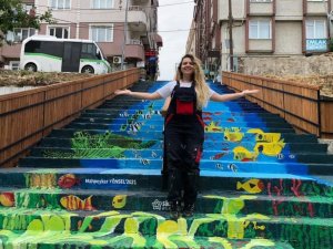 Merdivenler sanatla buluşuyor