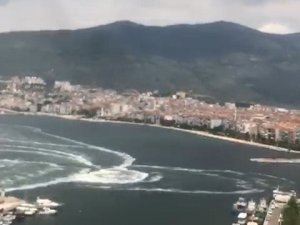 Gemlik körfezindeki müsilaj istilası vatandaş kamerasında