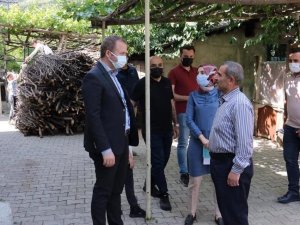 Kaymakam Yelek’ten hane ziyareti