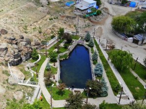 Her yer kuruyor, bu gölün su seviyesi artıyor