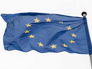 Avrupa Parlamentosu’ndan Covid-19 aşılarında fikri mülkiyetin kaldırılması çağrısı