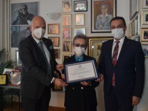 TÜSİAV’dan HASVAK Kurucu Genel Başkanı Engin Öztürk’e şükran belgesi