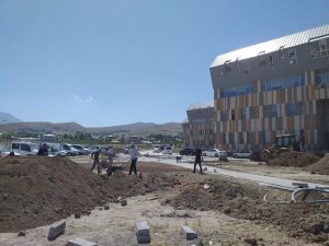 VEAH yerleşkesinde peyzaj çalışması