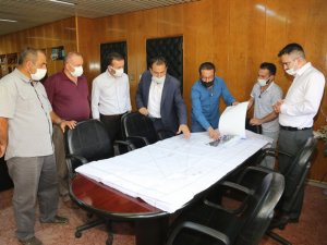 Hadim’e yeni dükkanlar ve otopark yapılıyor