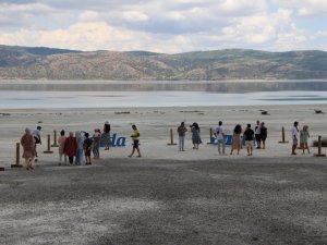 Salda Gölü ziyaretçileri ile buluşmaya başladı