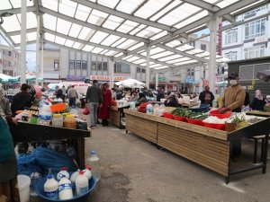 Gölbaşı’ndaki Köylü Pazarı yeni yüzüyle hizmete açıldı