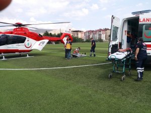 Kalp krizi geçiren vatandaşın yardımına ambulans helikopter yetişti