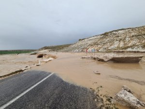 Kayseri’de dolu ve sel tarım arazilerini vurdu