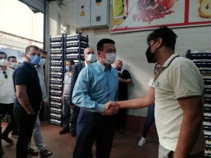 AK Parti’li Hamza Dağ, hal esnafını ziyaret etti