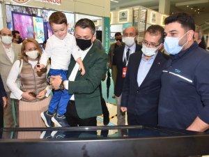 Bakan Pakdemirli, 3. Verimlilik ve Teknoloji Fuarı’nı ziyaret etti