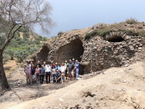 Mastaura ilk ziyaretçileri ile buluştu
