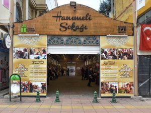 Hanımeli Sokağı kente renk katıyor