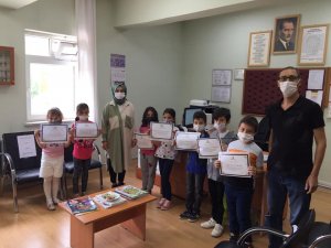 Gazi Emet İlkokulu öğrencileri fidan dikti