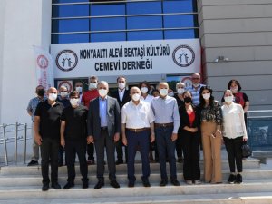 Konyaaltı protokolü Cemevinde