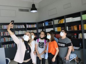 Milletvekili Çokal, TÜBİTAK yarışmasında bölge finaline kalan öğrencilerle bir araya geldi