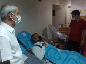 AK Partililerden kan bağışı