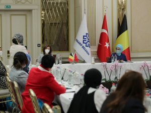 Emine Erdoğan, Belçika’daki Türk STK’ların temsilcileriyle görüştü