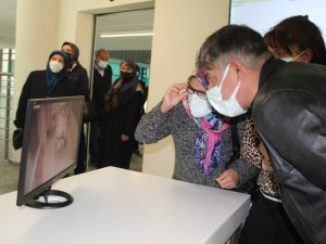 Yoğun bakım servisine yerleştirilen kameralar hastaları yakınları ile buluşturuyor