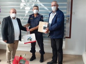 İzmit Belediyesi’nden Jandarma’ya kutlama