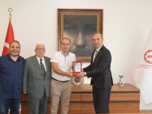 Sabuncu ailesinden ATÜ’ye bin adet mandalina ağacı