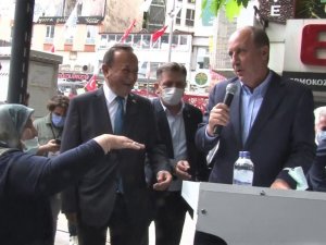 Yaşlı kadın İnce’ye elini öptürüp, söz istedi