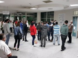 Aşı programına dahil edilenlerle hastanede aşı yoğunluk yaşanıyor