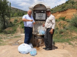 Bu çeşmeden şifa akıyor