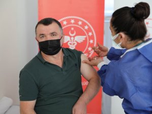 Samsun’da sanayi çalışanları aşılanıyor