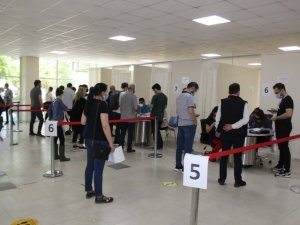 Fatih Sultan Mehmet Eğitim ve Araştırma Hastanesinde günlük aşılama sayısı 6 bine ulaştı