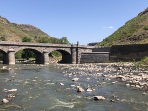 Kuraklık Kars Çayını da vurdu