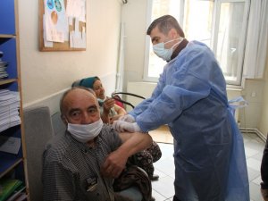 Aile hekimlerinde de ’Biontech’ aşılaması başladı