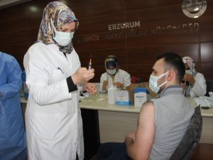 Erzurum OSM’de yerinde aşı uygulamasına başlandı