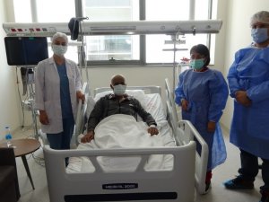 Ağabeyinden nakledilen ilikle hayata tutundu