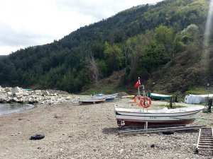 Ayancık’ta çadır, konteyner ve tekneler için tahliye kararı