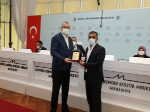 Sokak hayvanlarına özel ciğer kebaba ödül