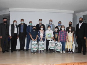 Kızılcahamam’da ‘Okullar Sıfır Atık İçin Yarışıyor’ bilgi yarışmasının yarı finali yapıldı